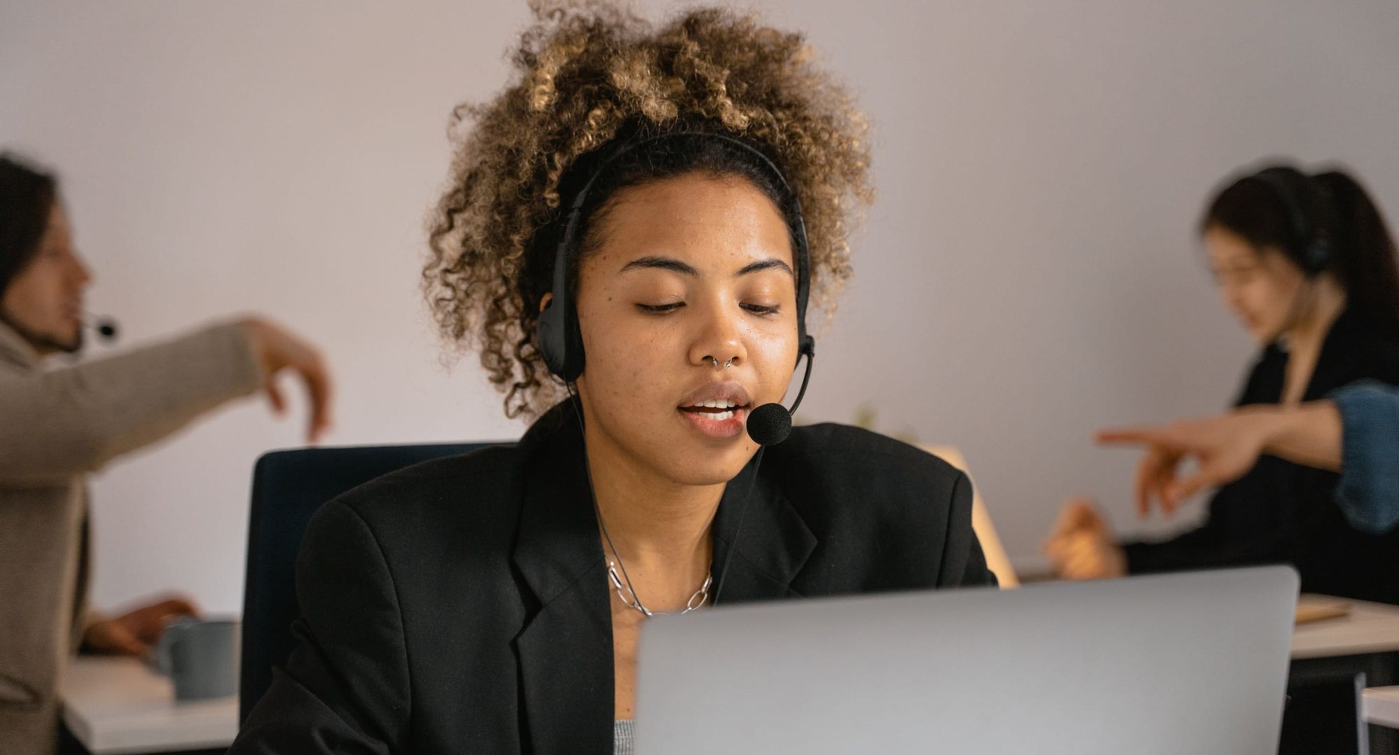 Omnixa AI Receptionists: What They Actually Do